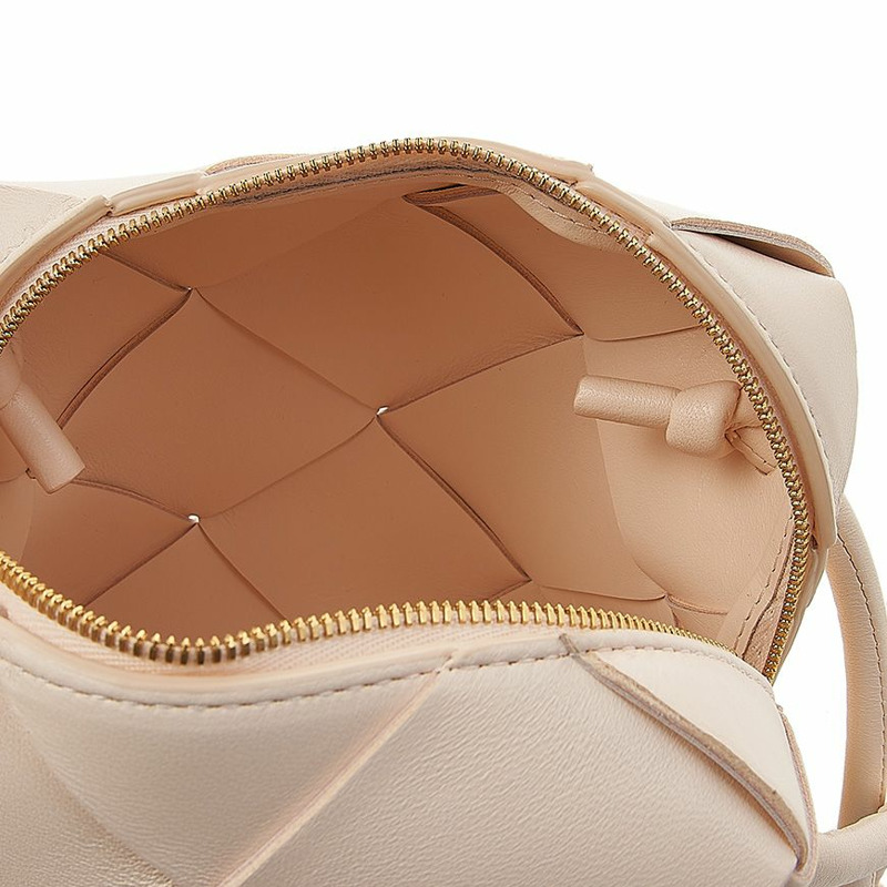 BOTTEGA VENETA Intrecciato 迷你斜背包-8