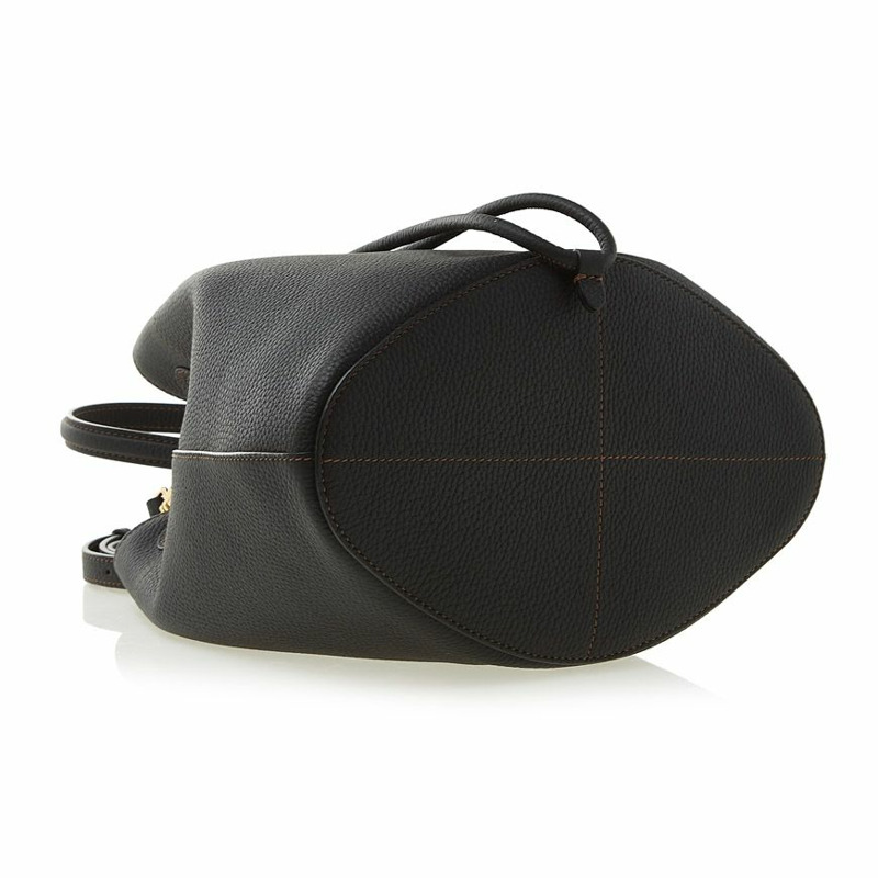 BURBERRY LL SM 抽繩水桶包 LGL A1189 小號灰色皮革水桶包-4