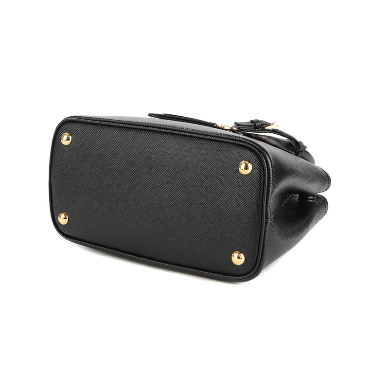 PRADA 24FW 雙色 Saffiano 皮革肩背包-8