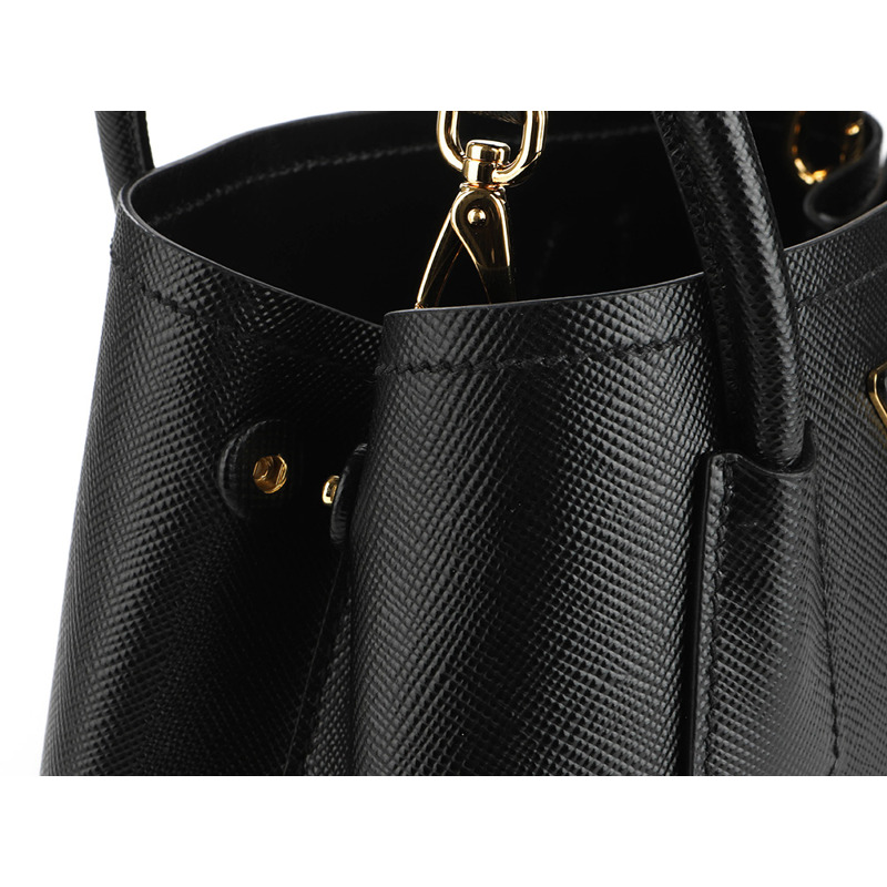 PRADA 24FW 雙色 Saffiano 皮革肩背包-11