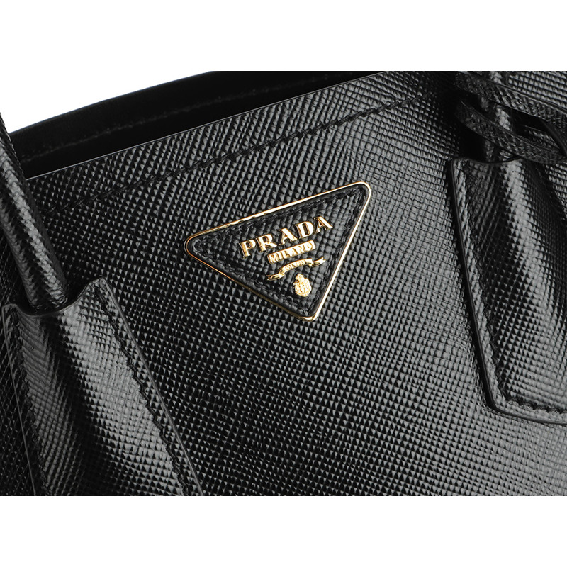 PRADA 24FW 雙色 Saffiano 皮革肩背包-12