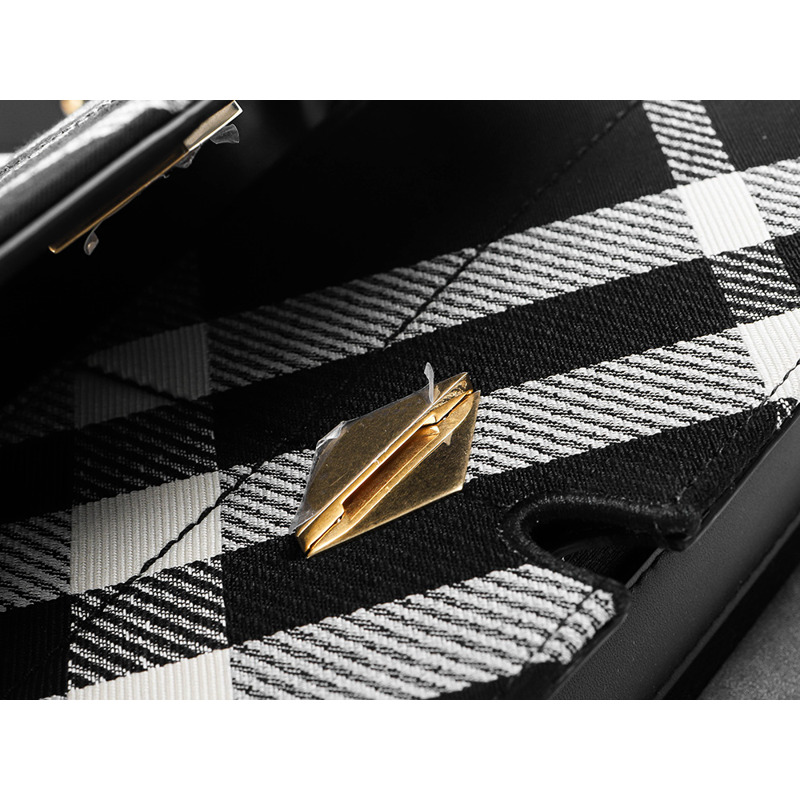 BURBERRY 24FW LL SNIP 單肩包-12