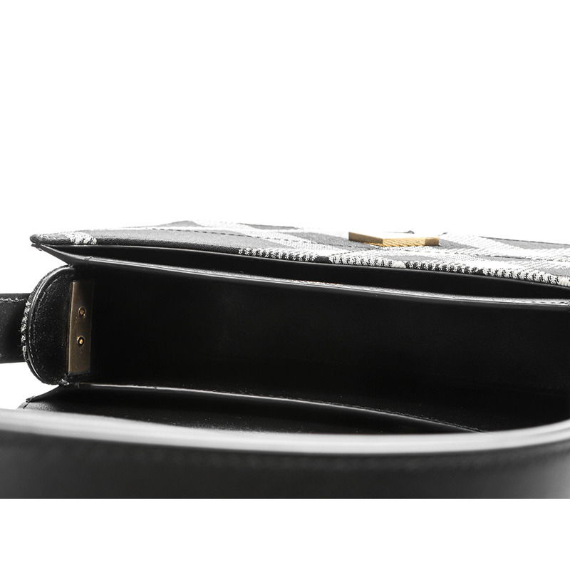 BURBERRY 24FW LL SNIP 單肩包-15