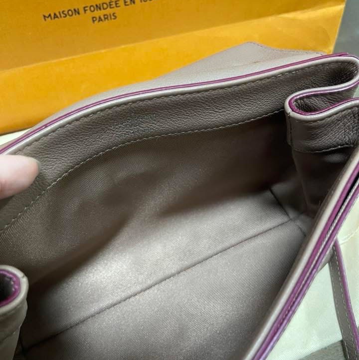 lv  郵差包 斜背包-11