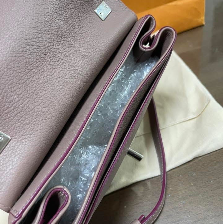 lv  郵差包 斜背包-12