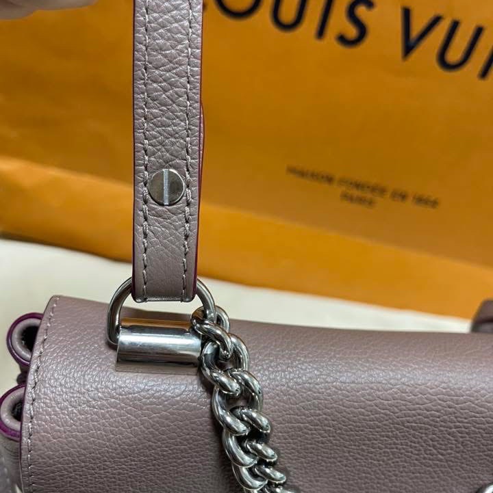 lv  郵差包 斜背包-17