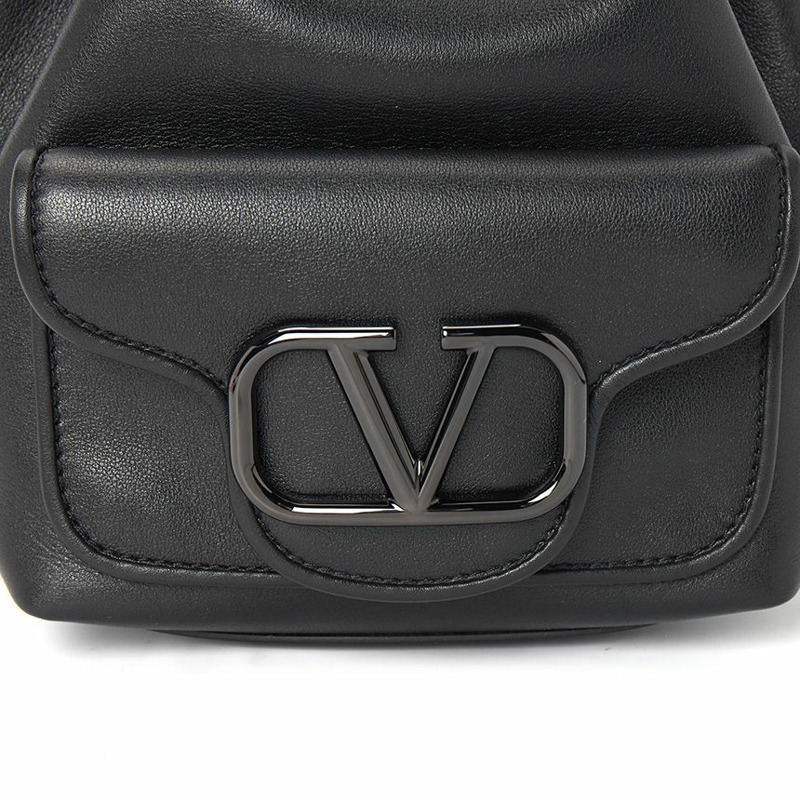 VALENTINO 限量版水桶包 0NO 女士 B0M94FWG-8