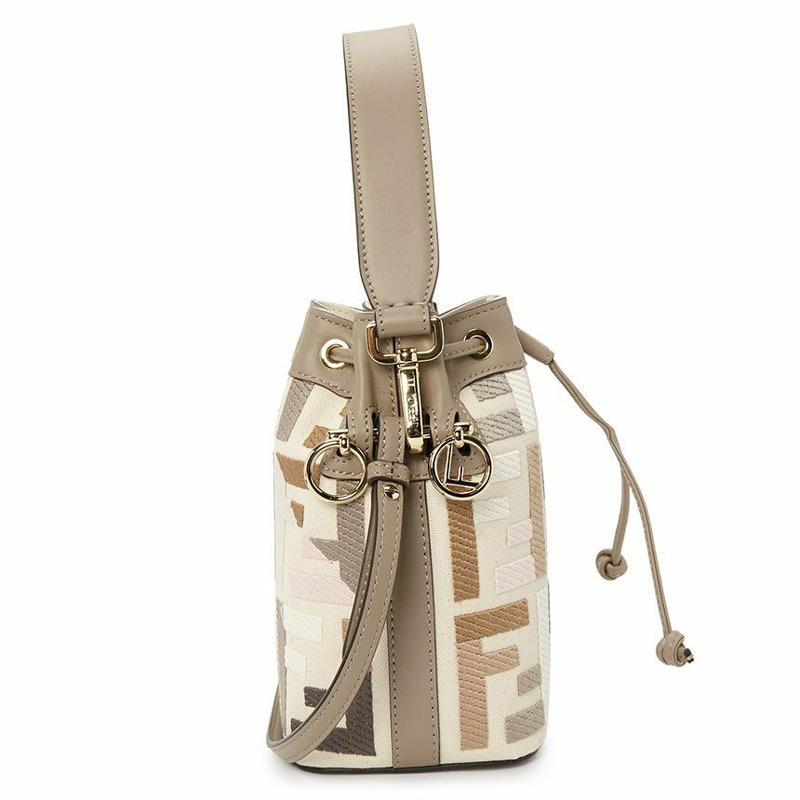 FENDI 8BS010 APKE F1MB4 女士水桶包-3