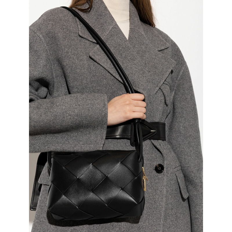 BOTTEGA VENETA 小型卡帶斜背包 709417 VCQC2-4