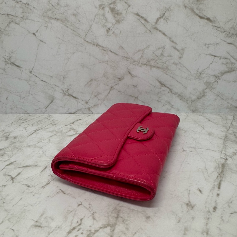 CHANEL粉色銀釦菱格紋翻蓋中夾19-1