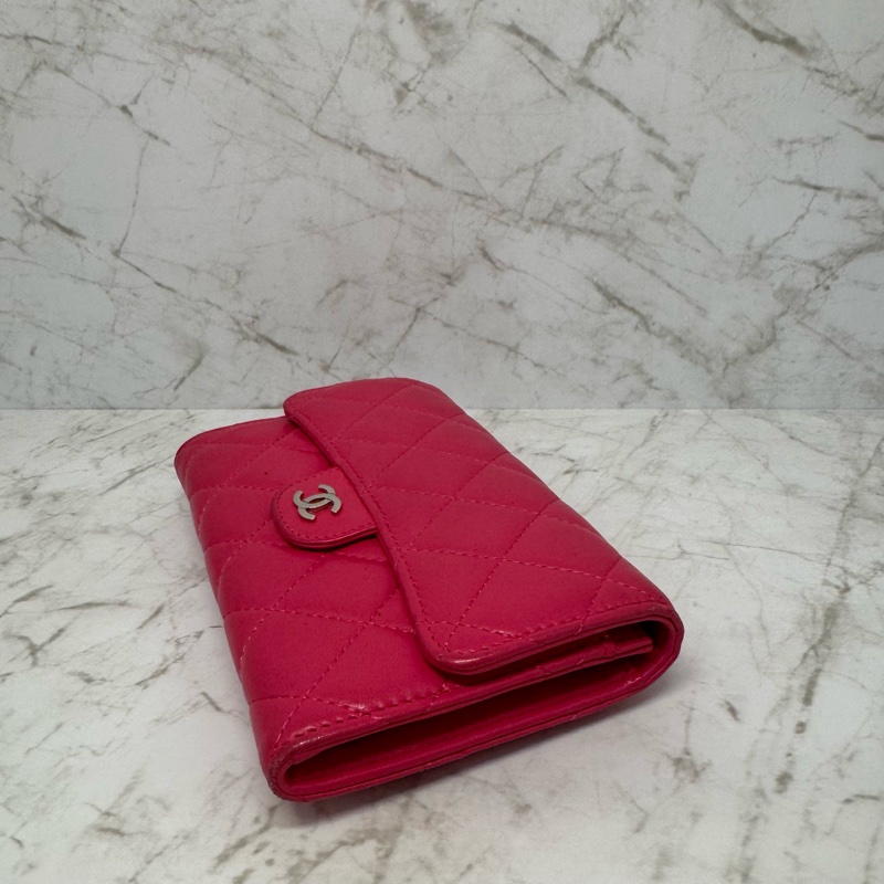 CHANEL粉色銀釦菱格紋翻蓋中夾19-2