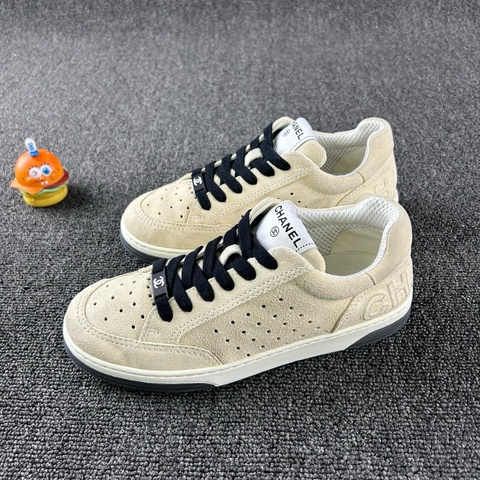 Chanel香奈兒米色板鞋 尺碼37 整體成色不錯