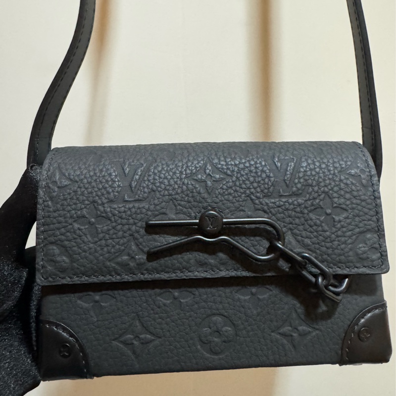 Louis Vuitton lv steamer斜跨包-1