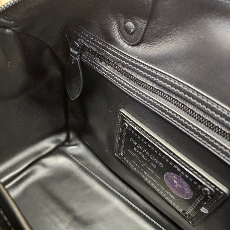 [未使用極新好物❣️極致黑款] LV黑牛皮Speedy30 P9消光黑釦手提斜背波士頓包-18