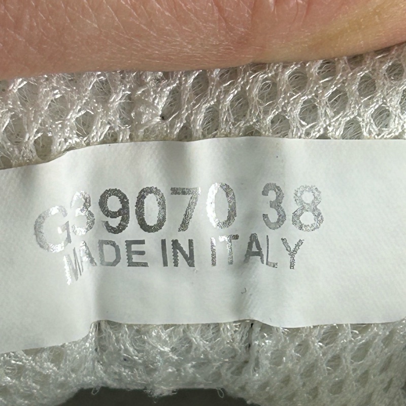 Chanel香奈兒熊貓運動鞋 尺碼38 整體成色不錯-6