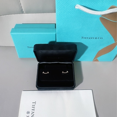 Tiffany蒂芙尼 Smile迷你微笑耳环