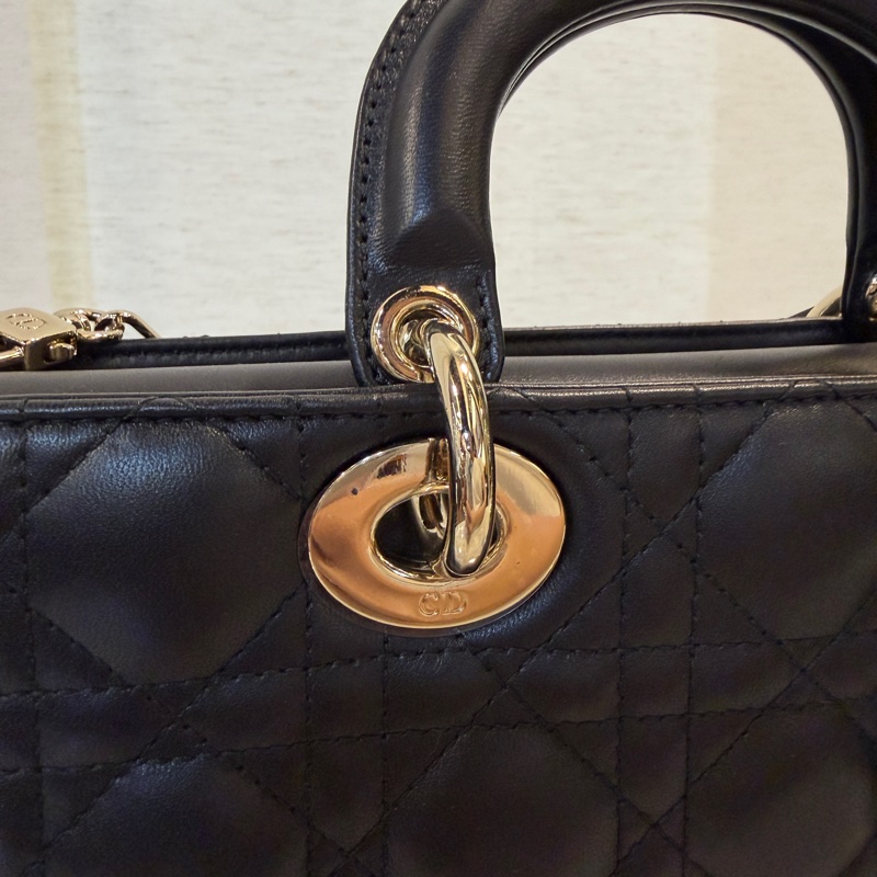 Dior 黑羊皮淡金釦Lady DJOY中型手提斜背包-2