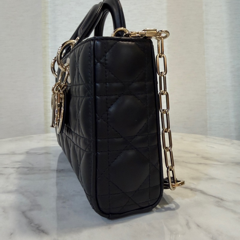 Dior 黑羊皮淡金釦Lady DJOY中型手提斜背包-3