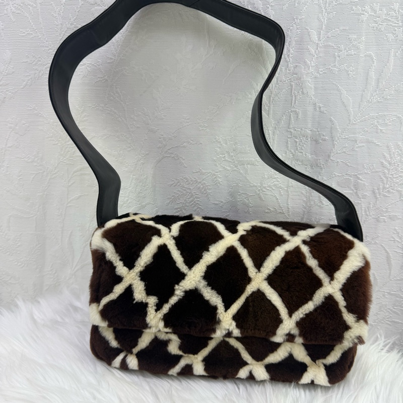 Vintage Chanel fur 罕有皮草 Handbag-0