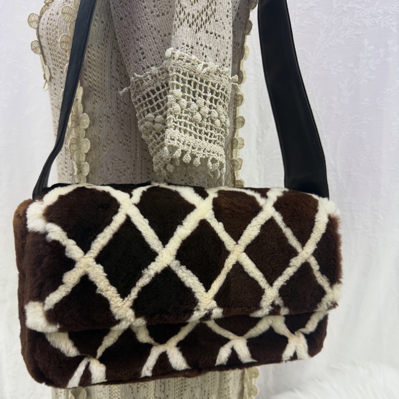Vintage Chanel fur 罕有皮草 Handbag-15