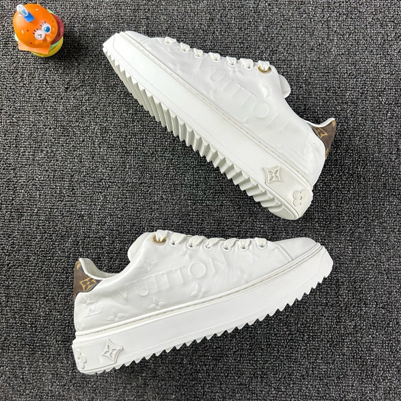 Louis Vuitton路易威登白色浮雕板鞋 尺碼37 整體成色不錯-3