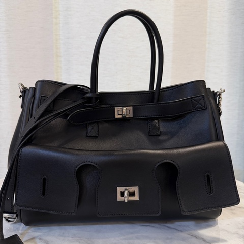 Balenciaga 黑牛皮銀釦Bel Air Carryall Small手提斜背包