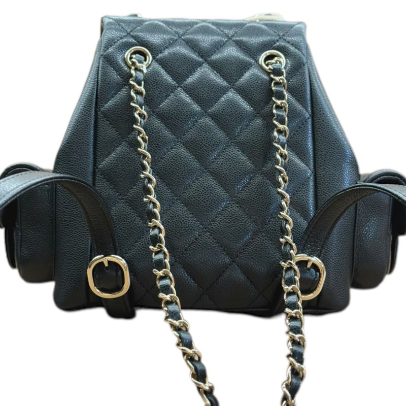 ［3270］香奈兒  CHANEL  Duma 23K 側面雙口袋 菱格皮穿鏈 粒面牛皮 炸藥包形狀背包雙肩包 男女同款情侶款 黑色-1