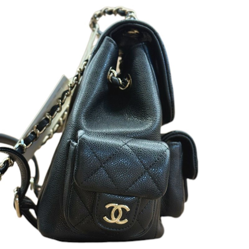 ［3270］香奈兒  CHANEL  Duma 23K 側面雙口袋 菱格皮穿鏈 粒面牛皮 炸藥包形狀背包雙肩包 男女同款情侶款 黑色-2