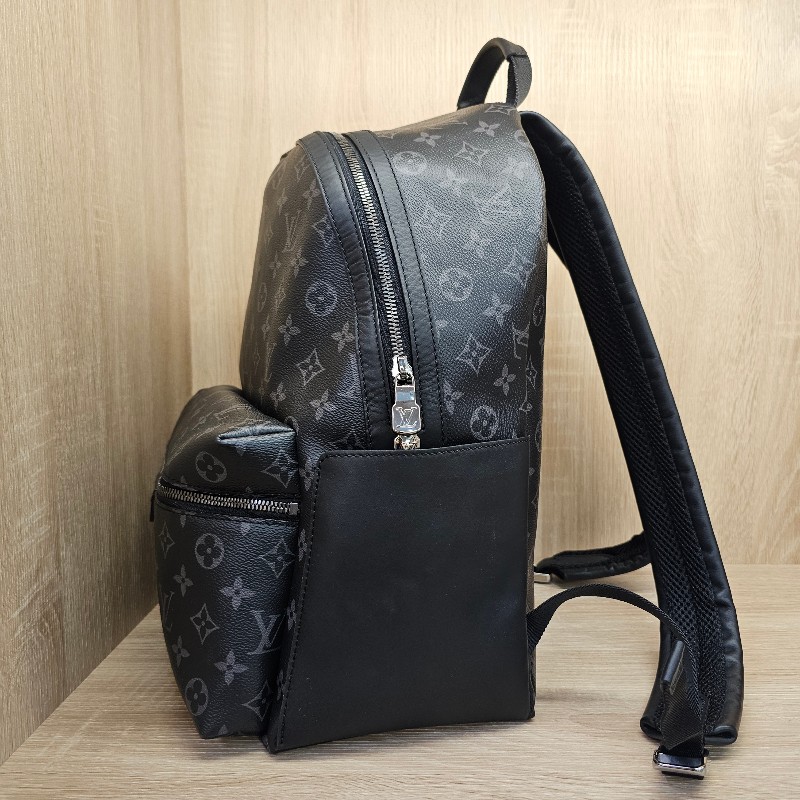 [超好裝現金🤣] LV黑灰老花Discovery銀釦後背包-3