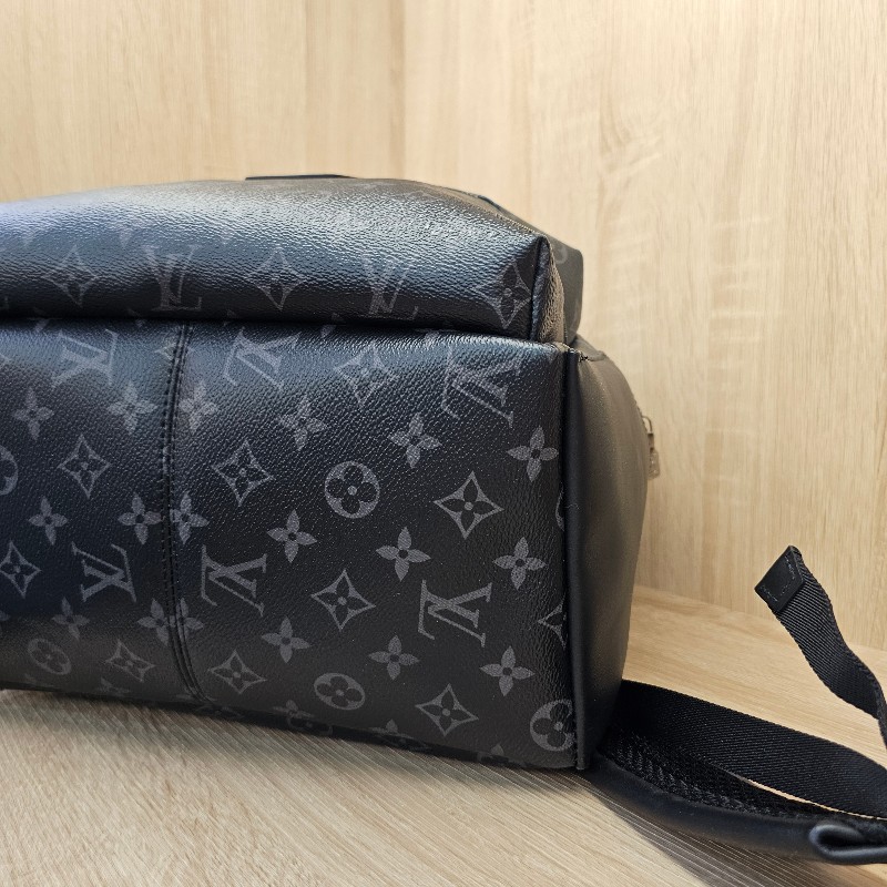 [超好裝現金🤣] LV黑灰老花Discovery銀釦後背包-14