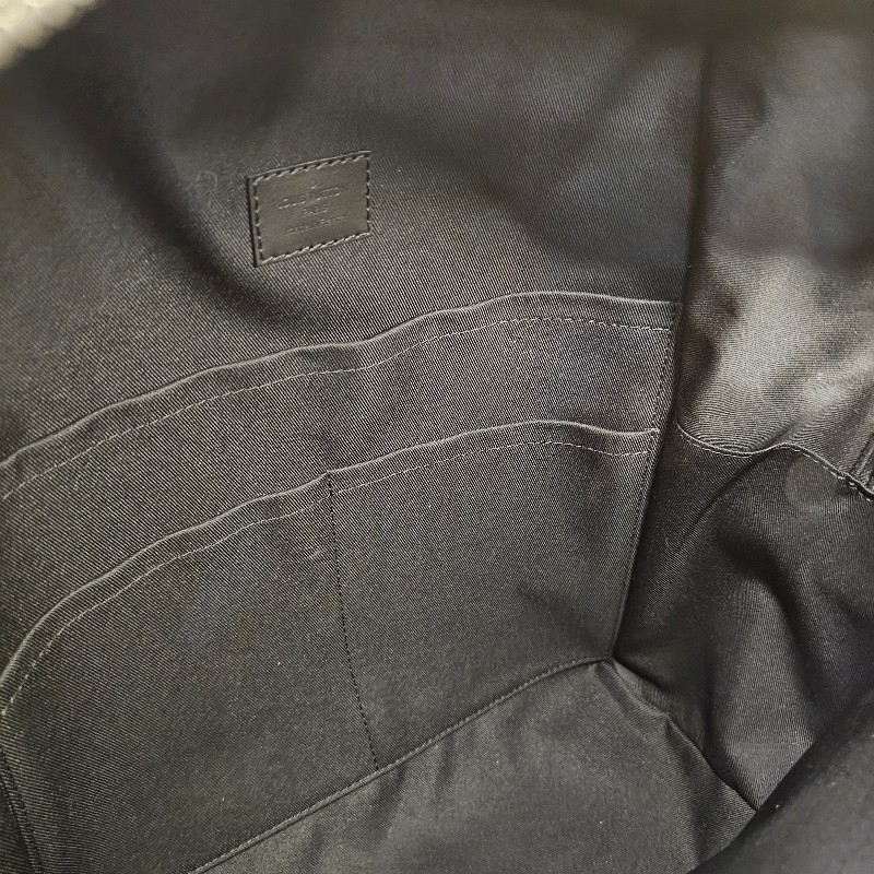 [超好裝現金🤣] LV黑灰老花Discovery銀釦後背包-16