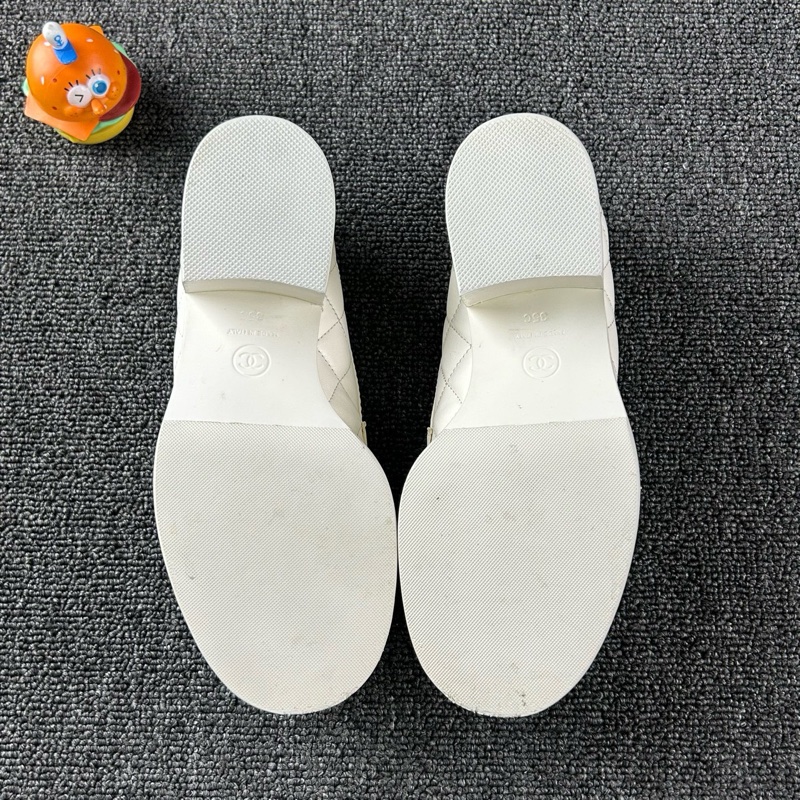 Chanel香奈兒愛心扣樂福鞋 尺碼35 整體成色不錯-5