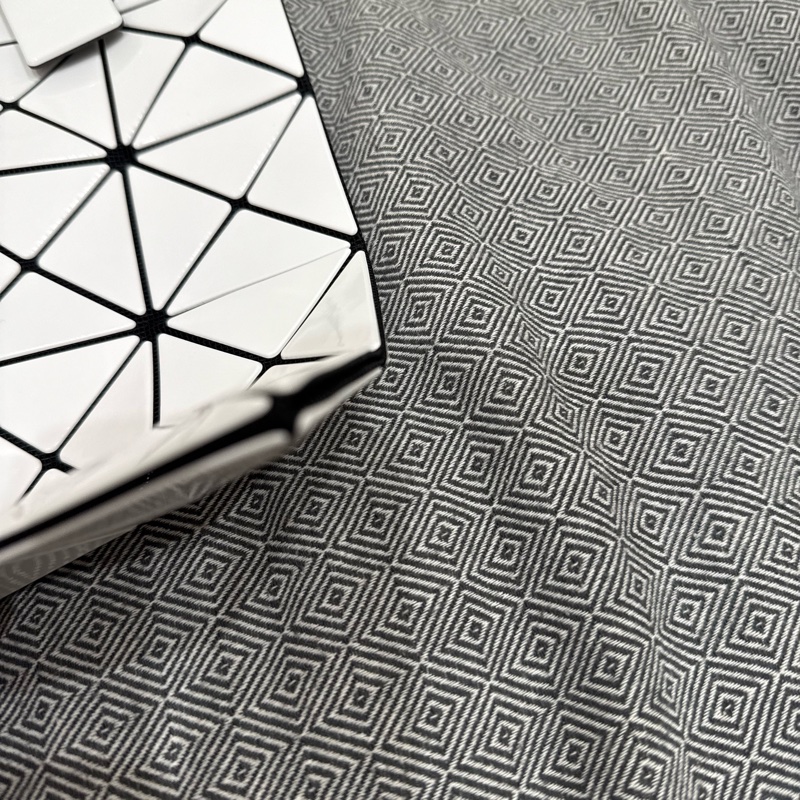 BAOBAO三宅一生經典白色6x6-7