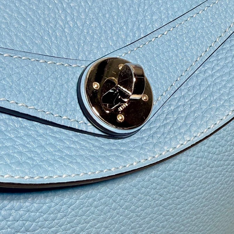 【3038】愛馬仕 Hermès Lindy 30 糖果藍手提包 銀扣 TC皮-11