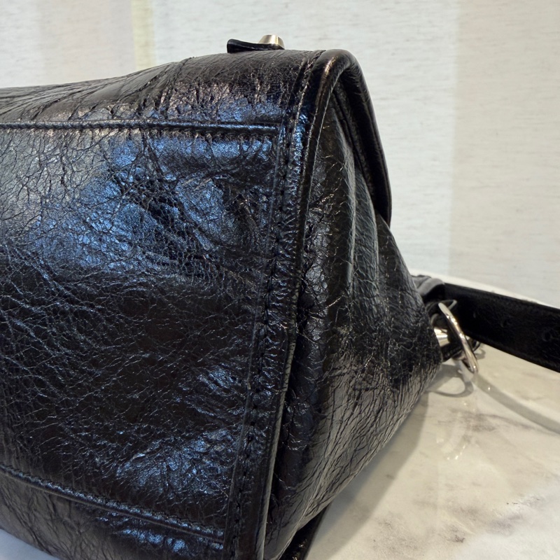 Balenciaga 黑復刻羊皮銀釦手提斜背中號機車包-7