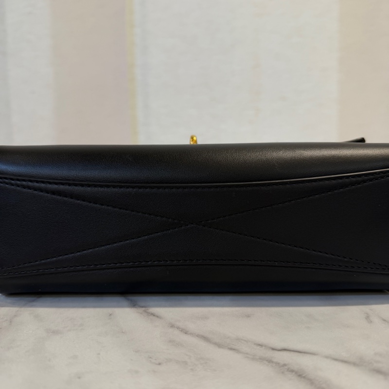 Balenciaga 黑牛皮霧金釦Bel Air XS肩斜背包-7