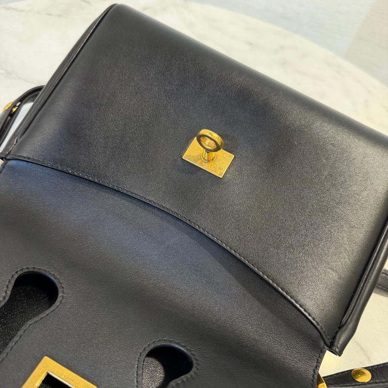 Balenciaga 黑牛皮霧金釦Bel Air XS肩斜背包-13