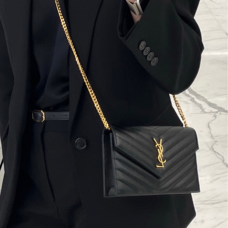 YSL聖羅蘭 魚子醬黑金信封包 迷你袋-6
