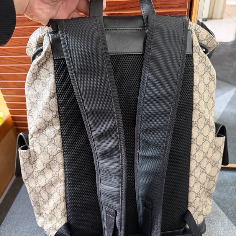 Gucci 雙肩老花後背包-1