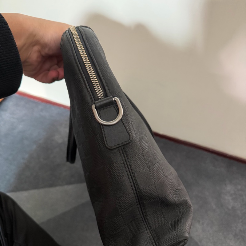 Lv 棋盤格壓紋公事包-2