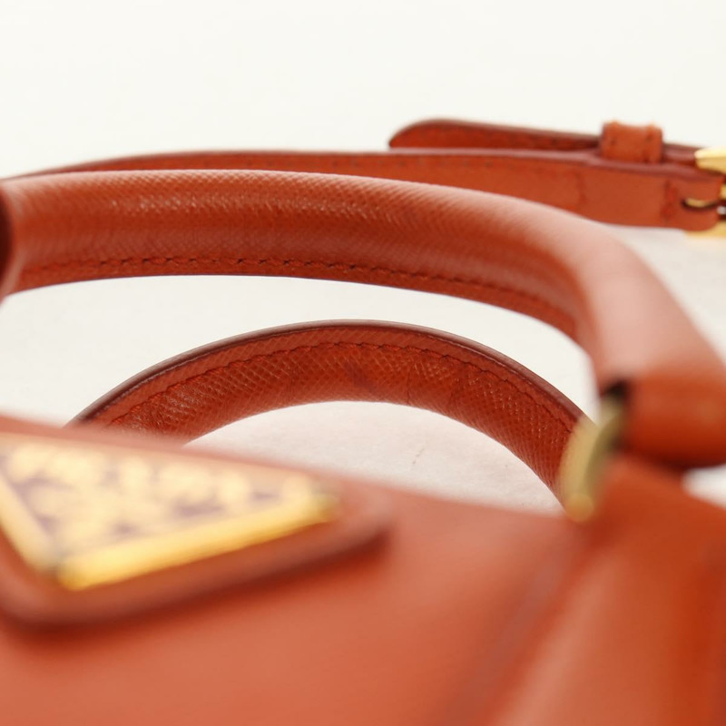 【日本直送】PRADA Galleria 手提包，Safiano 皮革，橙色/金色雙肩包，正品，貨號 153909V-14