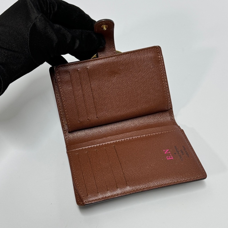 （極新💝） LV 經典老花 中夾/短夾 有零錢袋 專櫃24900！-9