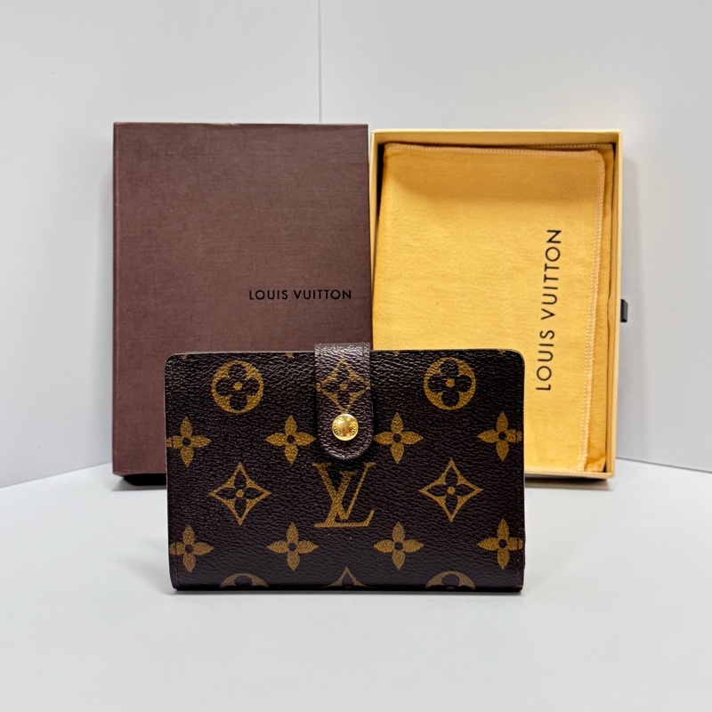 （極新💝） LV 經典老花 中夾/短夾 有零錢袋 專櫃24900！-10