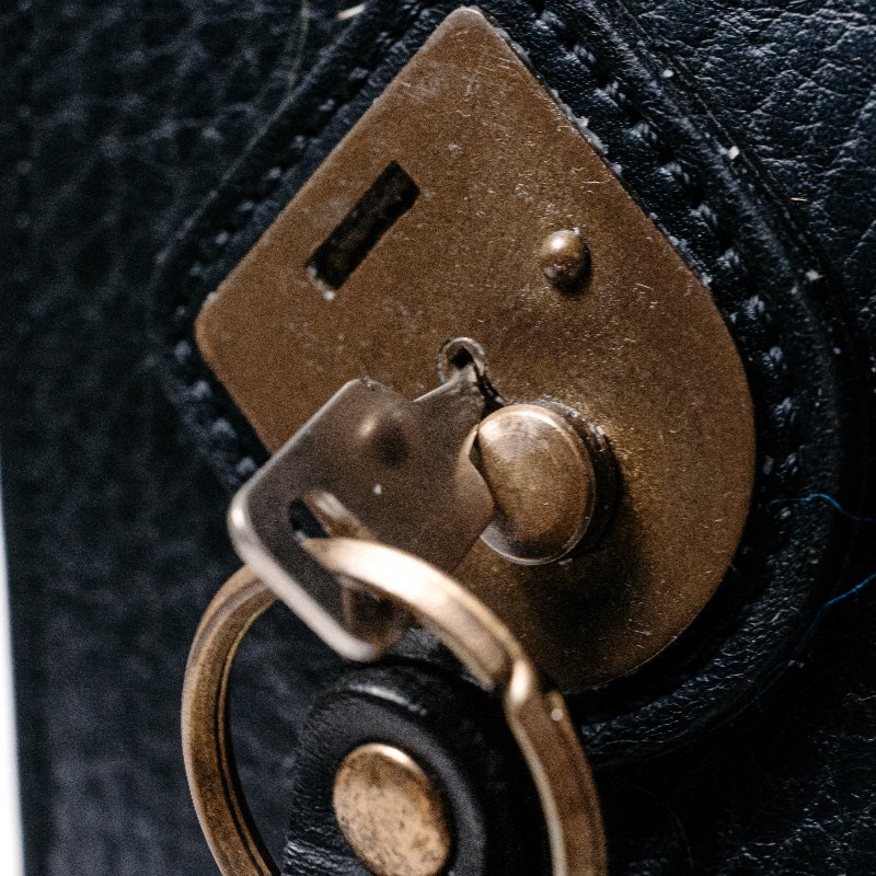 🧠小浮気見世物小屋🧠 英國製🇬🇧Burberrys 經典黑粒紋真皮公事包｜隱藏式手把 × 經典格紋內裏-5