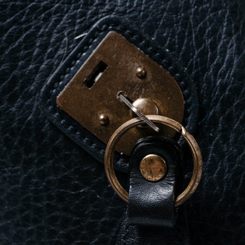 🧠小浮気見世物小屋🧠 英國製🇬🇧Burberrys 經典黑粒紋真皮公事包｜隱藏式手把 × 經典格紋內裏-12