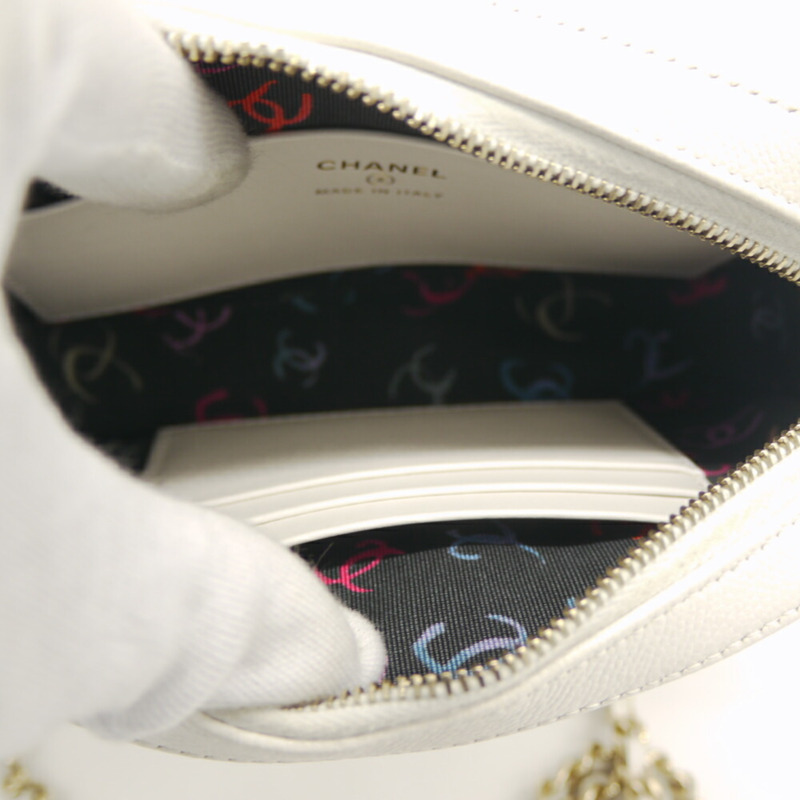 香奈兒 (CHANEL) 絎縫鏈條肩背包，魚子醬紋小牛皮，Coco Mark 白色 AP3998-7