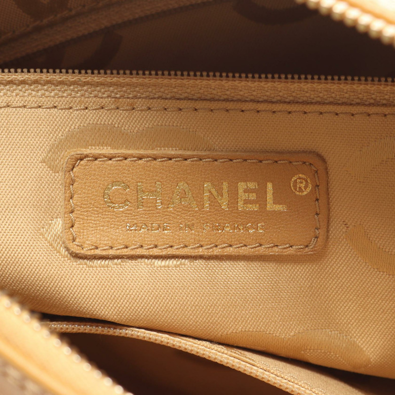 香奈兒 COCO 標誌鏈條肩背包，米色皮革，二手，女士，金色五金 CC-3
