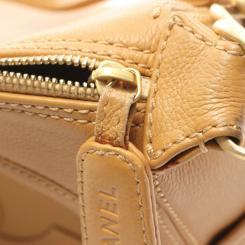 香奈兒 COCO 標誌鏈條肩背包，米色皮革，二手，女士，金色五金 CC-8