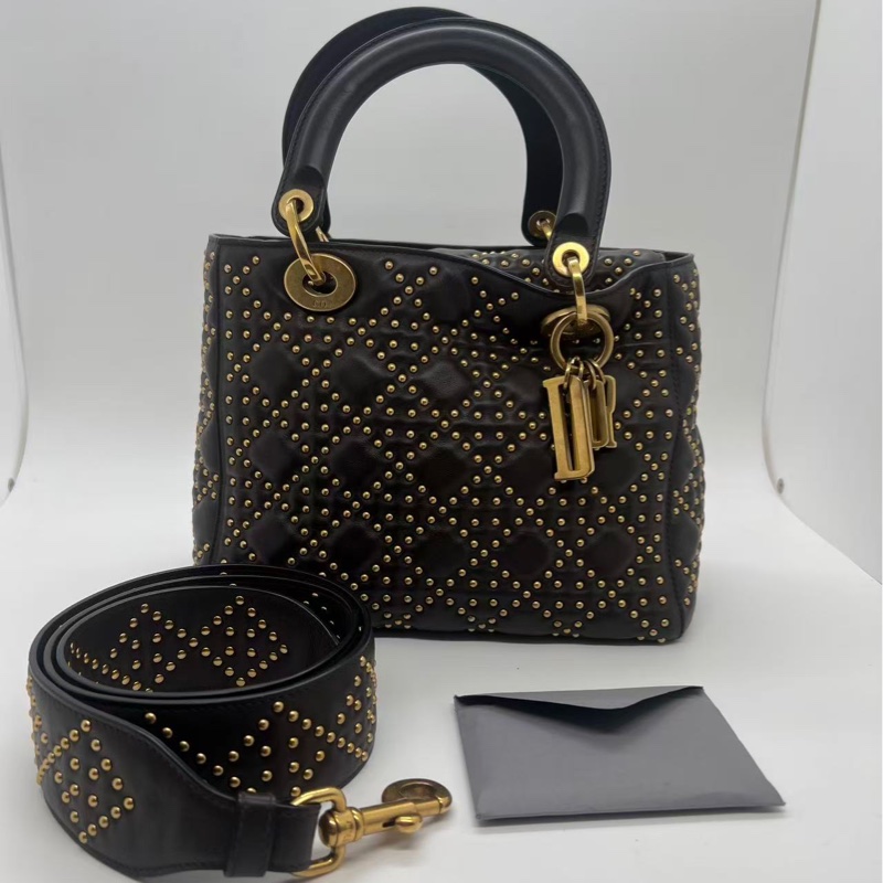 Christian Dior柔韌的Lady Dior包Cannage鉚釘戴妃包-0