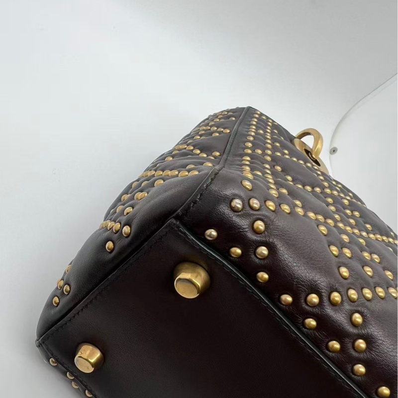 Christian Dior柔韌的Lady Dior包Cannage鉚釘戴妃包-12